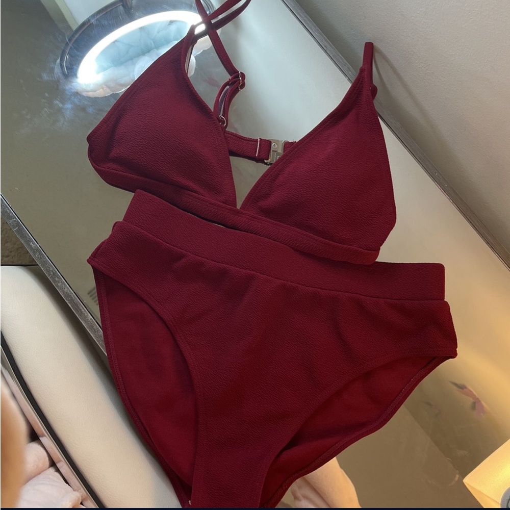 Red bikini set